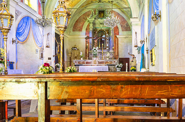 Interno della chiesa di Sant'Anna di Stazzema