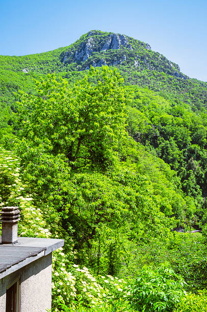 Le cime delle Apuane intorno all'altopiano di Sant'Anna